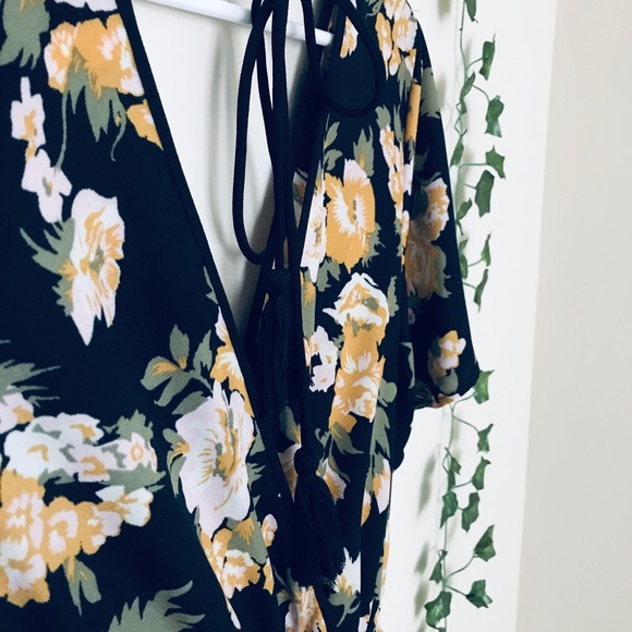 Romper - Picture 2 of 4